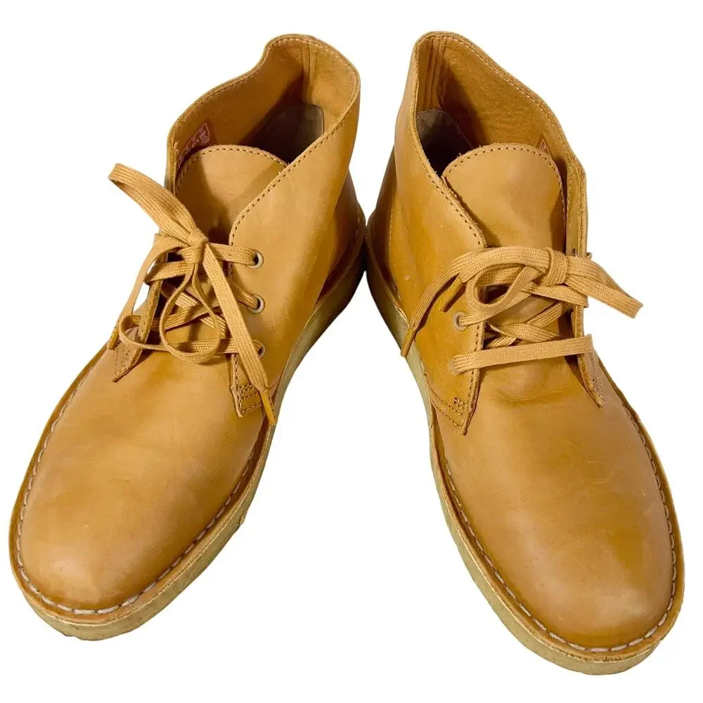 Men's Tan Leather Chukka Boots - Classic Lace-Up